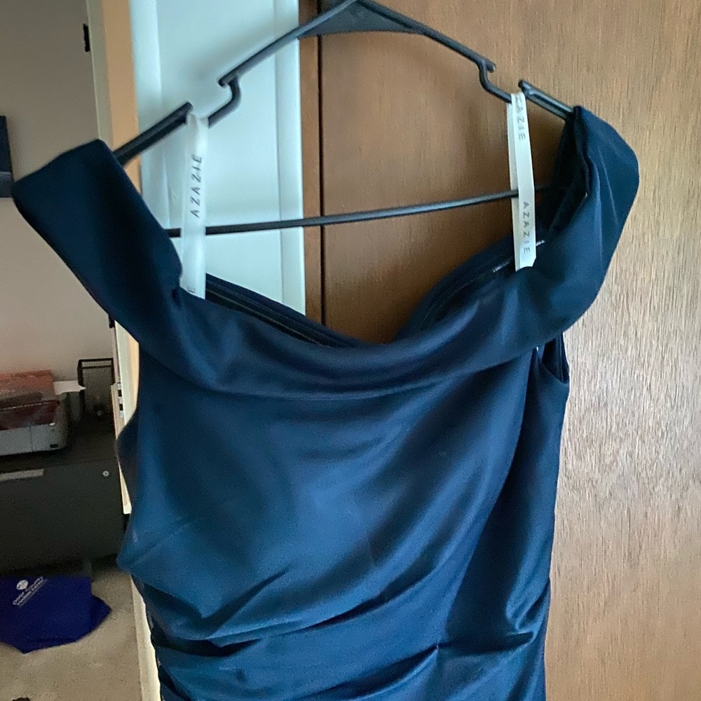 Azazie Tonya bridesmaid dress navy size A10 (I'm size 4/6 in dresses usually).